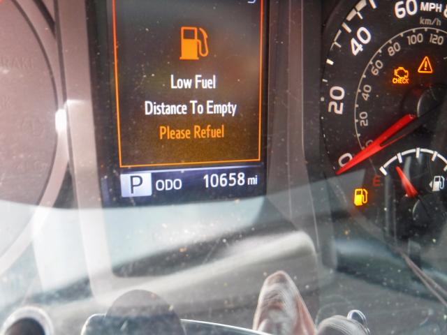 5TFSX5EN3JX061180 - 2018 TOYOTA TACOMA ACC ვერცხლისფერი ფოტო 8