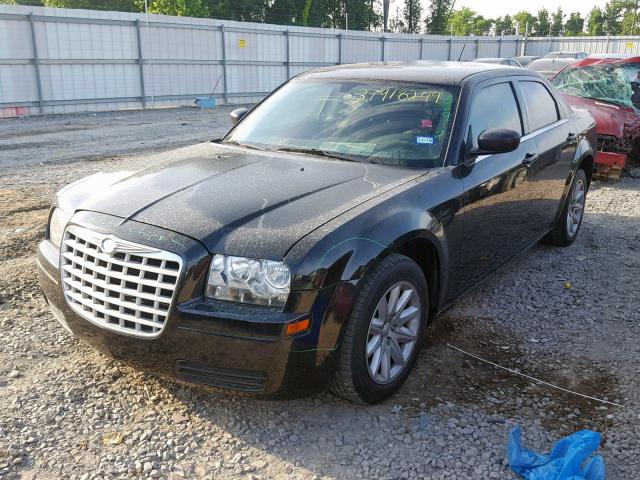 2C3KA43R88H123448 - 2008 CHRYSLER 300 LX BLACK photo 2