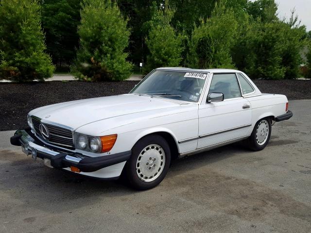 WDBBA48D6KA097530 - 1989 MERCEDES-BENZ 560 SL WHITE photo 2