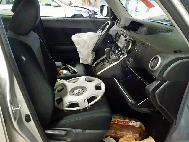 JTLZE4FE3DJ037910 - 2013 TOYOTA SCION XB 银色 照片 5