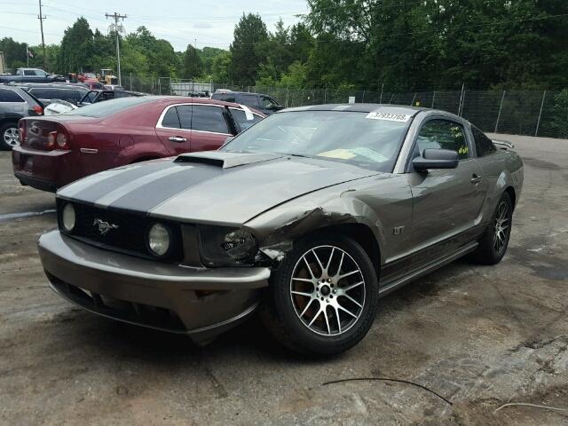 1ZVFT82H055209684 - 2005 FORD MUSTANG GT CHARCOAL photo 2