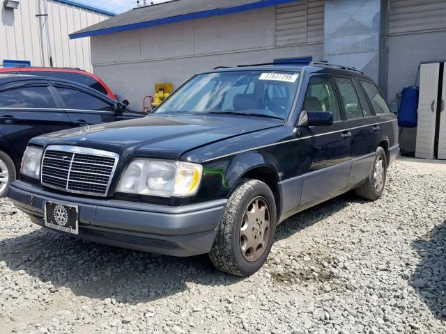 WDBEA92E4RF281258 - 1994 MERCEDES-BENZ E 320 BLACK photo 2