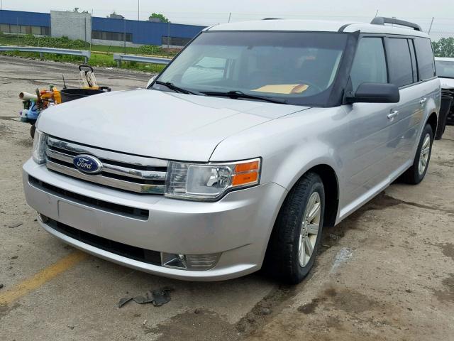 2FMGK5BC1BBD20485 - 2011 FORD FLEX SE SILVER photo 2