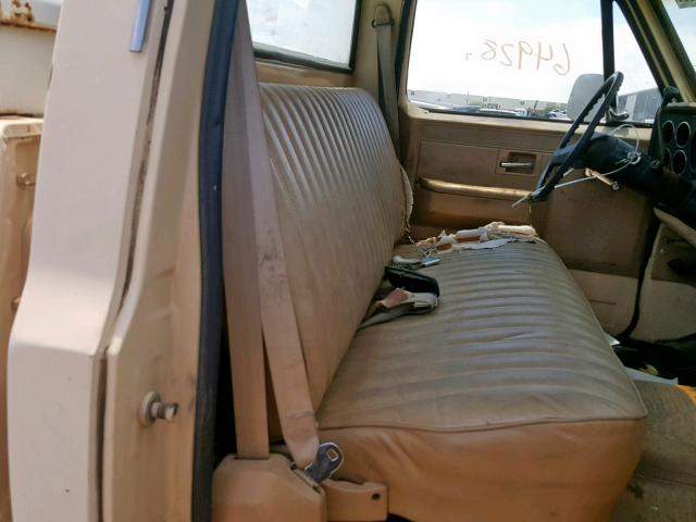 1GCGC24M5FS112059 - 1985 CHEVROLET C20 TAN photo 6