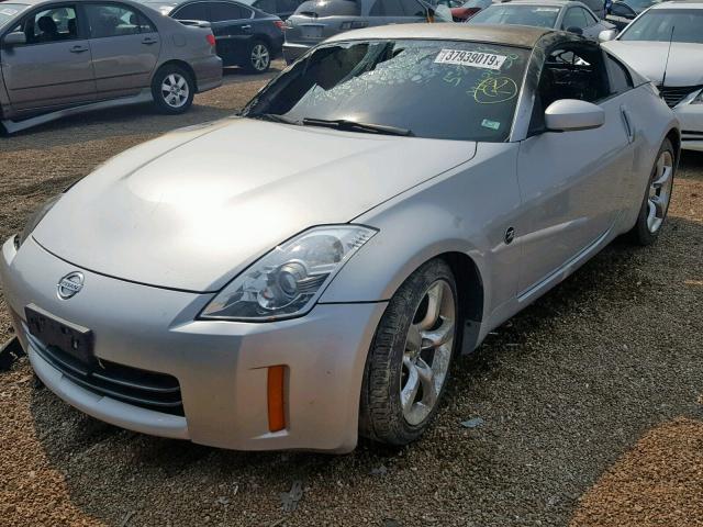 JN1BZ34DX8M706980 - 2008 NISSAN 350Z COUPE SILVER photo 2