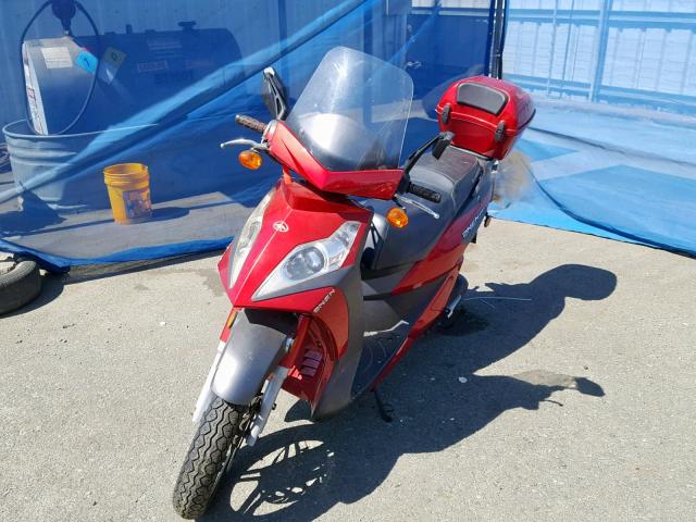 L5YTCKPA981209654 - 2008 YAMAHA SCOOTER RED photo 2