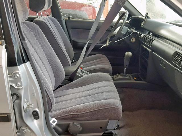 4T1VV21E2MU066489 - 1991 TOYOTA CAMRY DLX 灰色 照片 5