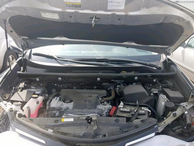 2T3RFREV9JW721980 - 2018 TOYOTA RAV4 ADVEN SILVER photo 7