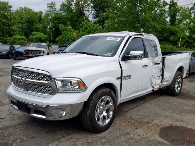 1C6RR7VT8JS162612 - 2018 RAM 1500 LARAM WHITE photo 2