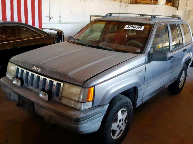 1J4GZ58S9PC543146 - 1993 JEEP GRAND CHER GRAY photo 2