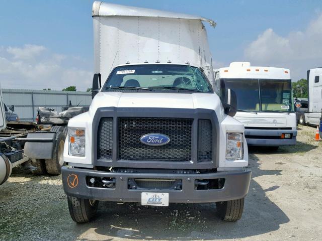 1FDNF6DC3JDF05841 - 2018 FORD F650 SUPER WHITE photo 9