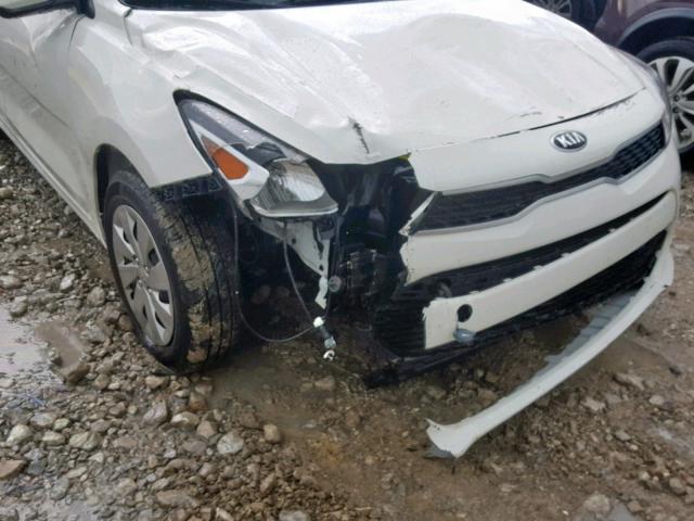 3KPA25AB8JE119659 - 2018 KIA RIO LX WHITE photo 9