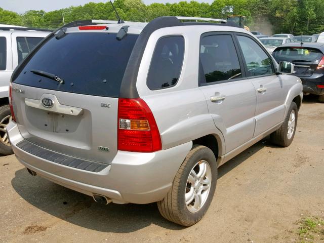 KNDJF723X57061194 - 2005 KIA NEW SPORTA SILVER photo 4