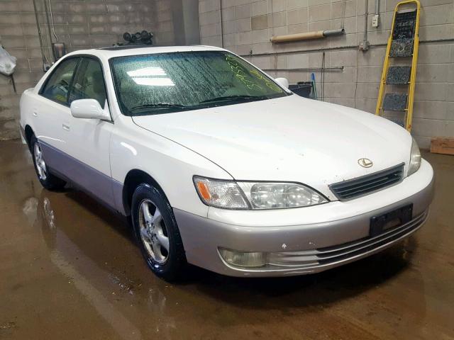 JT8BF22G0V0031932 - 1997 LEXUS ES 300 WHITE photo 1