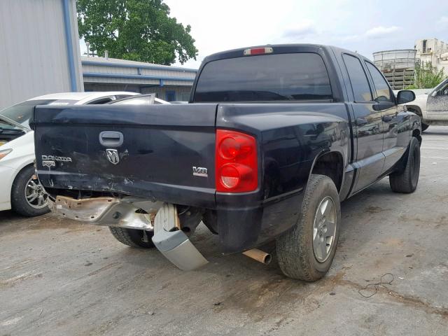 1D7HE58N86S644740 - 2006 DODGE DAKOTA QUA BLACK photo 4