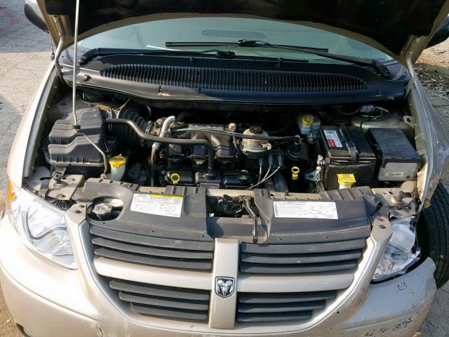 2D4GP44L26R823973 - 2006 DODGE GRAND CARA TAN photo 7