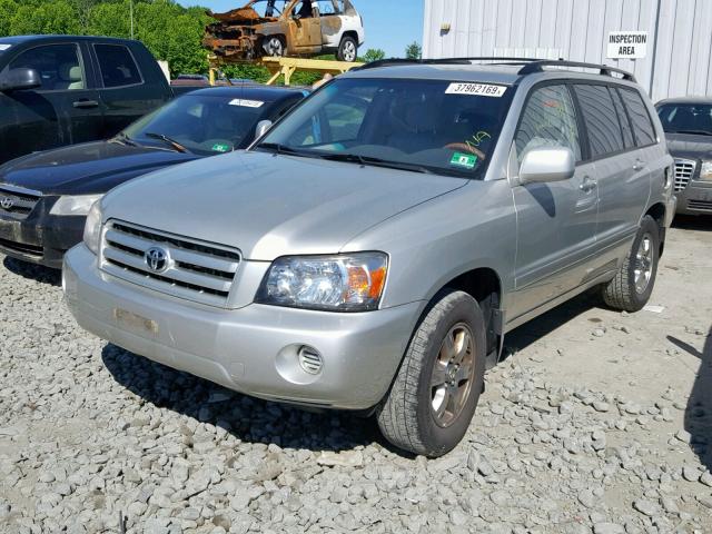 JTEDP21A950088646 - 2005 TOYOTA HIGHLANDER SILVER photo 2