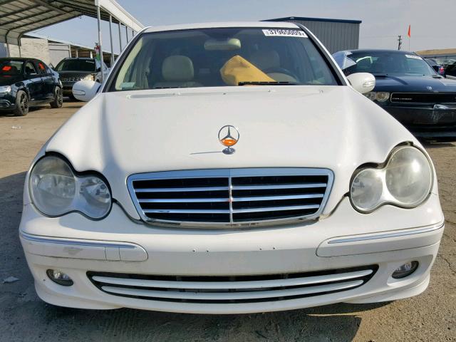 WDBRF56H76F755912 - 2006 MERCEDES-BENZ C 350 WHITE photo 9