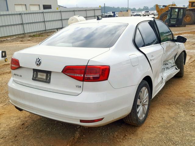 3VWLA7AJ7FM421968 - 2015 VOLKSWAGEN JETTA TDI WHITE photo 4