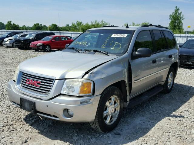 1GKDT13S162111069 - 2006 GMC ENVOY SILVER photo 2