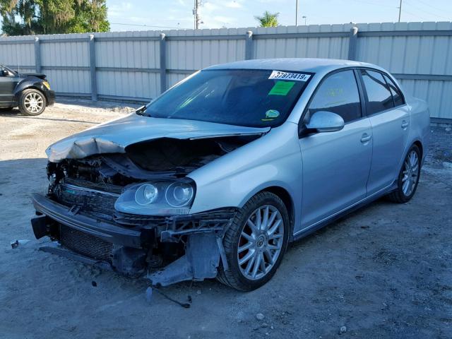 3VWTJ71K17M096521 - 2007 VOLKSWAGEN JETTA GLI SILVER photo 2