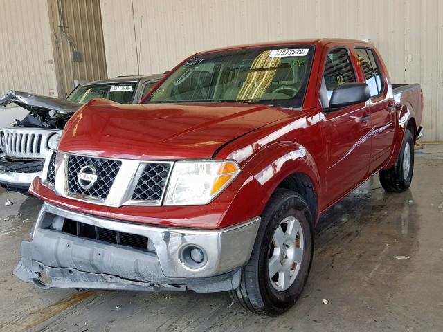 1N6AD07U46C419331 - 2006 NISSAN FRONTIER C RED photo 2