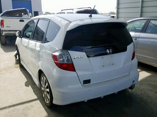 JHMGE8H56DC064349 - 2013 HONDA FIT SPORT WHITE photo 3