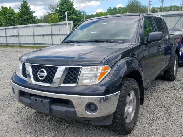 1N6AD07W88C408949 - 2008 NISSAN FRONTIER C BLACK photo 2