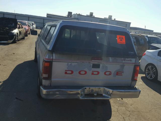 1B7GG23Y1RS632496 - 1994 DODGE DAKOTA GRAY photo 6