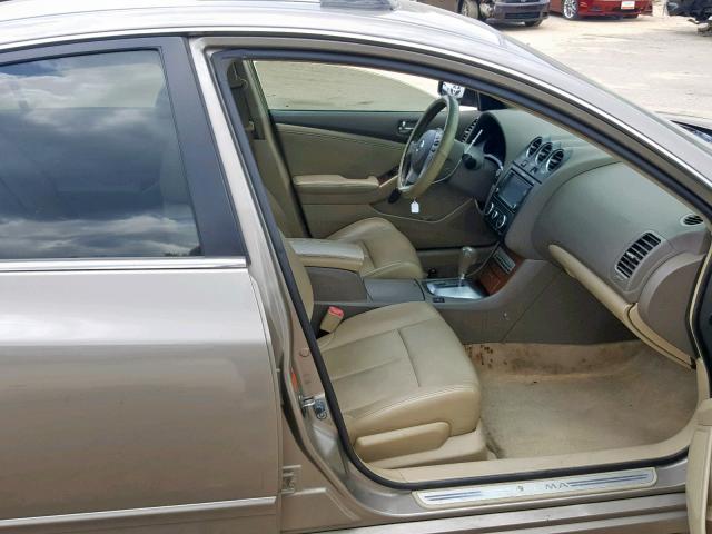 1N4BL21E68C154542 - 2008 NISSAN ALTIMA 3.5 TAN photo 5