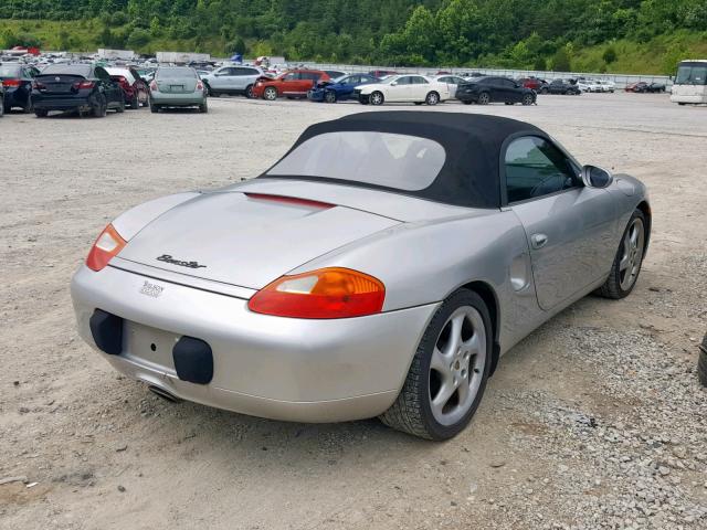 WP0CA2989YU626553 - 2000 PORSCHE BOXSTER SILVER photo 4