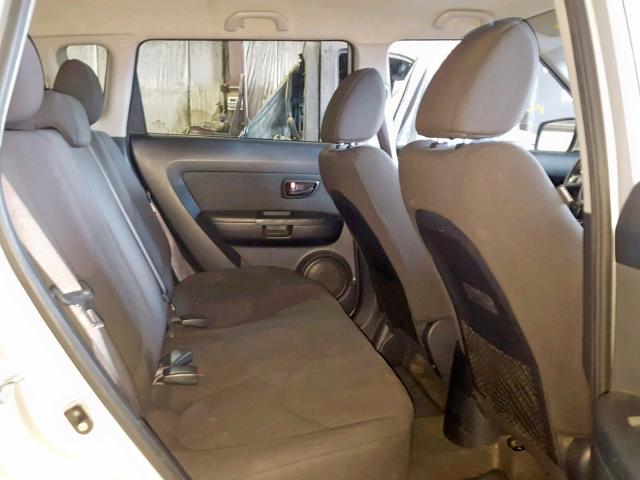 KNDJT2A54C7404609 - 2012 KIA SOUL SILVER photo 6