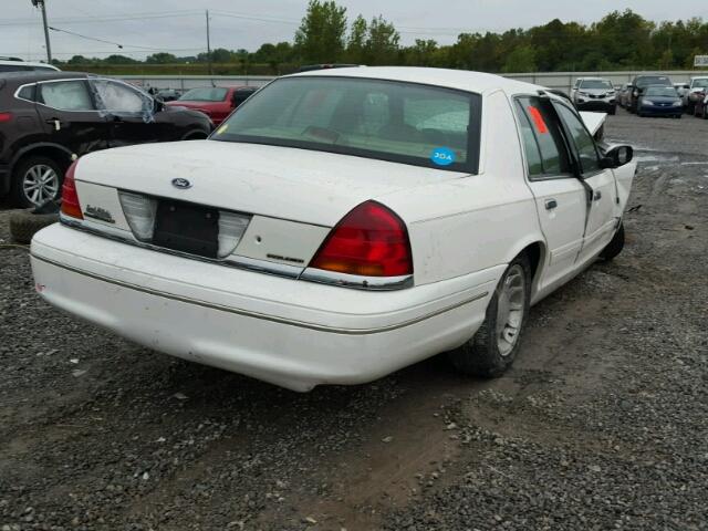 2FAFP74WXYX213988 - 2000 FORD CROWN VICT WHITE photo 4