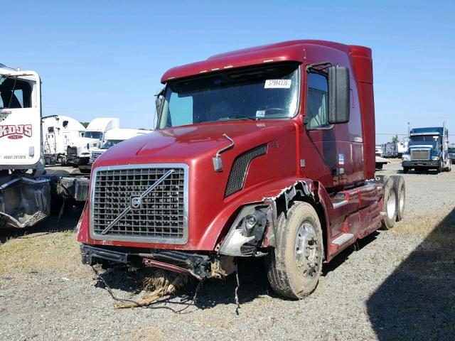 4V4NC9EJX8N485432 - 2008 VOLVO VN VNL MAROON photo 2