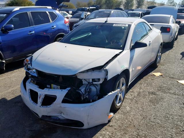 1G2ZH36NX84286016 - 2008 PONTIAC G6 GT WHITE photo 2