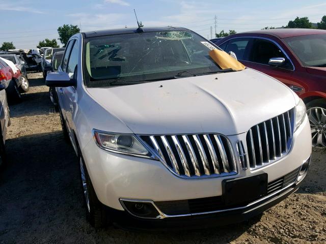 2LMDJ6JK0BBJ30685 - 2011 LINCOLN MKX WHITE photo 1