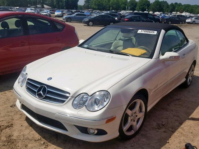 WDBTK72F37T080449 - 2007 MERCEDES-BENZ CLK 550 WHITE photo 2