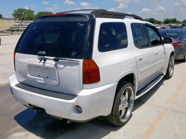 1GKES66M066168986 - 2006 GMC ENVOY DENA WHITE photo 4