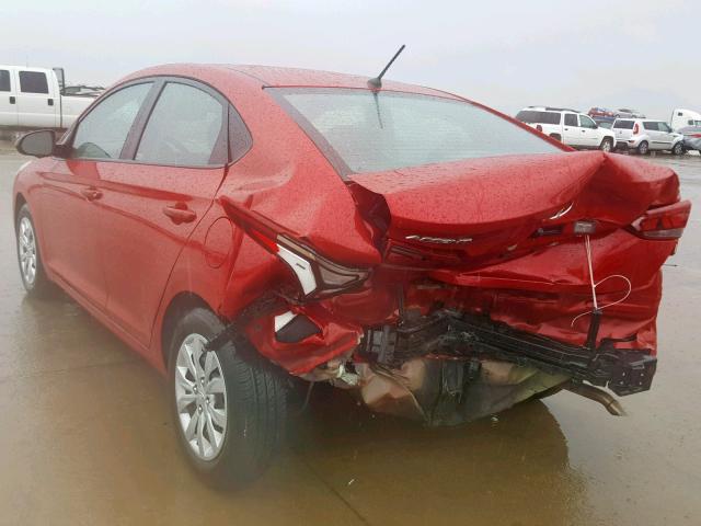 3KPC24A35JE014010 - 2018 HYUNDAI ACCENT SE RED photo 3