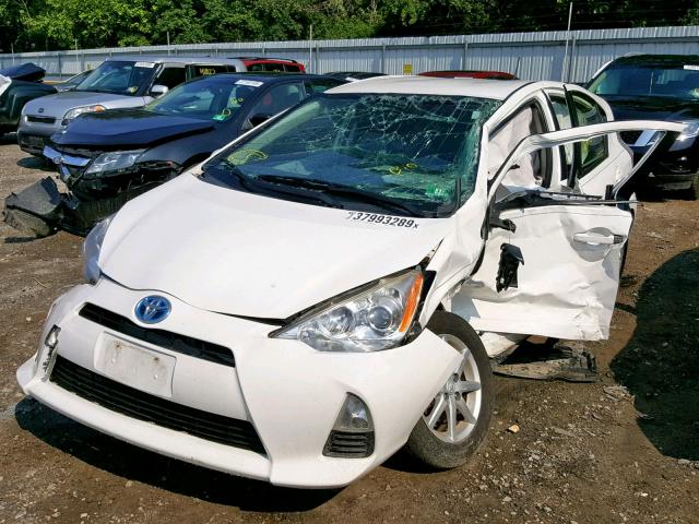 JTDKDTB36C1017888 - 2012 TOYOTA PRIUS C WHITE photo 2