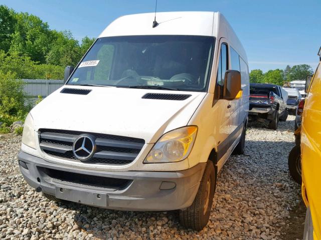 WD4PE8CC6C5624290 - 2012 MERCEDES-BENZ SPRINTER 2 WHITE photo 9