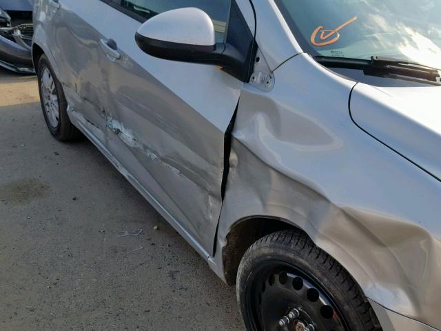 1G1JA5SH6C4219357 - 2012 CHEVROLET SONIC LS SILVER photo 9