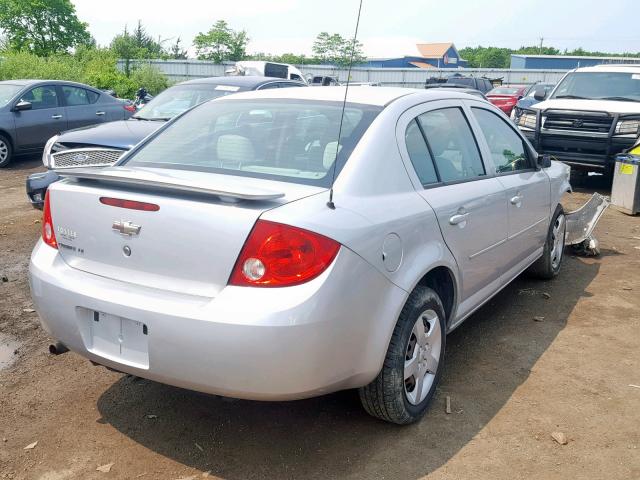 1G1AL58F487161528 - 2008 CHEVROLET COBALT LT SILVER photo 4