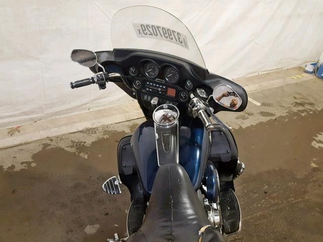 1HD1FCW144Y615015 - 2004 HARLEY-DAVIDSON FLHTCUI BLUE photo 5