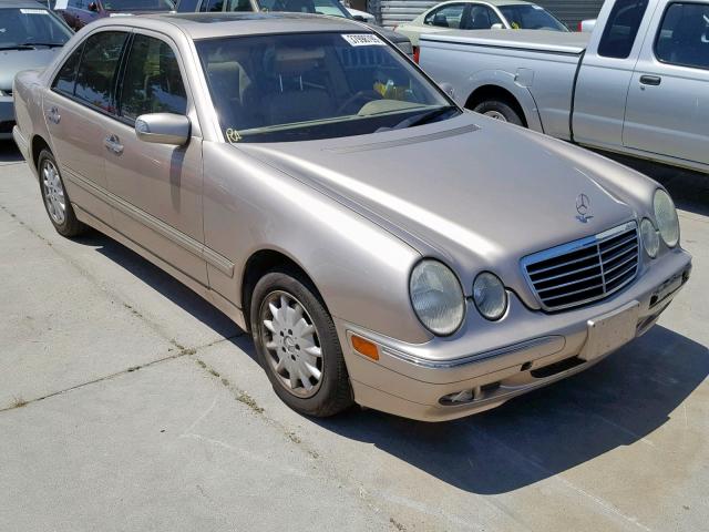 WDBJF65J11B338583 - 2001 MERCEDES-BENZ E 320 GOLD photo 1