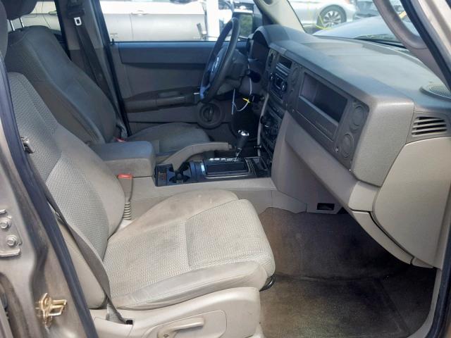 1J8HH48K56C203331 - 2006 JEEP COMMANDER GOLD photo 5