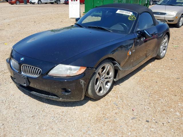 4USBT53443LT24111 - 2003 BMW Z4 3.0 BLACK photo 2