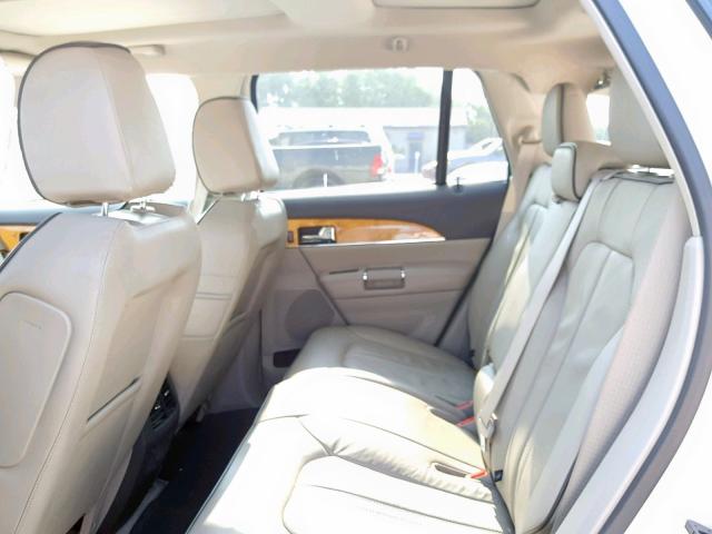 2LMDJ6JK2FBL30828 - 2015 LINCOLN MKX WHITE photo 6