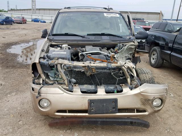 1GKDT13S652368565 - 2005 GMC ENVOY TAN photo 9