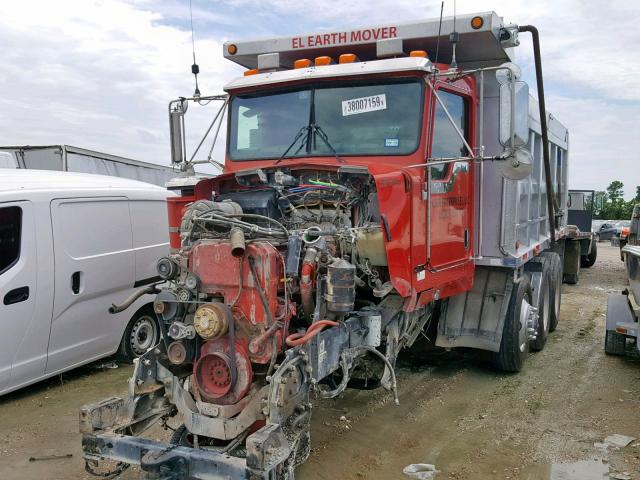 1NKDX4EX85J098446 - 2005 KENWORTH CONSTRUCTI RED photo 2